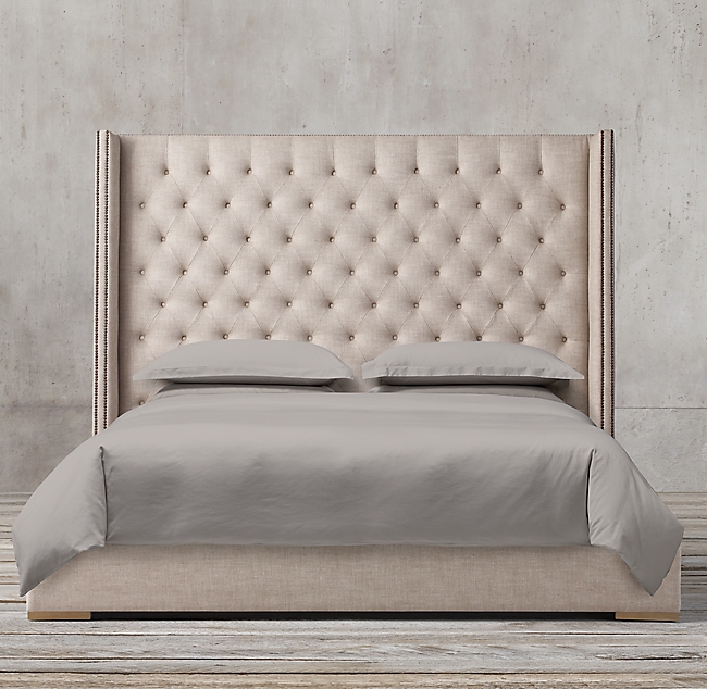 Wing Chesterfield Upholstered Bed